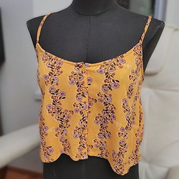Monk & Lou saffron yellow floral print button front ruffle crop tank - Picture 3 of 10
